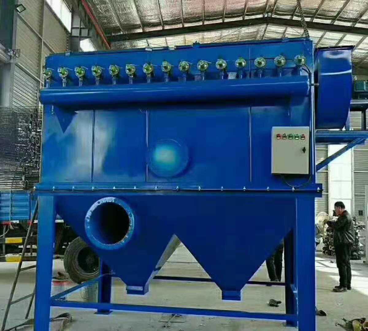 ����������